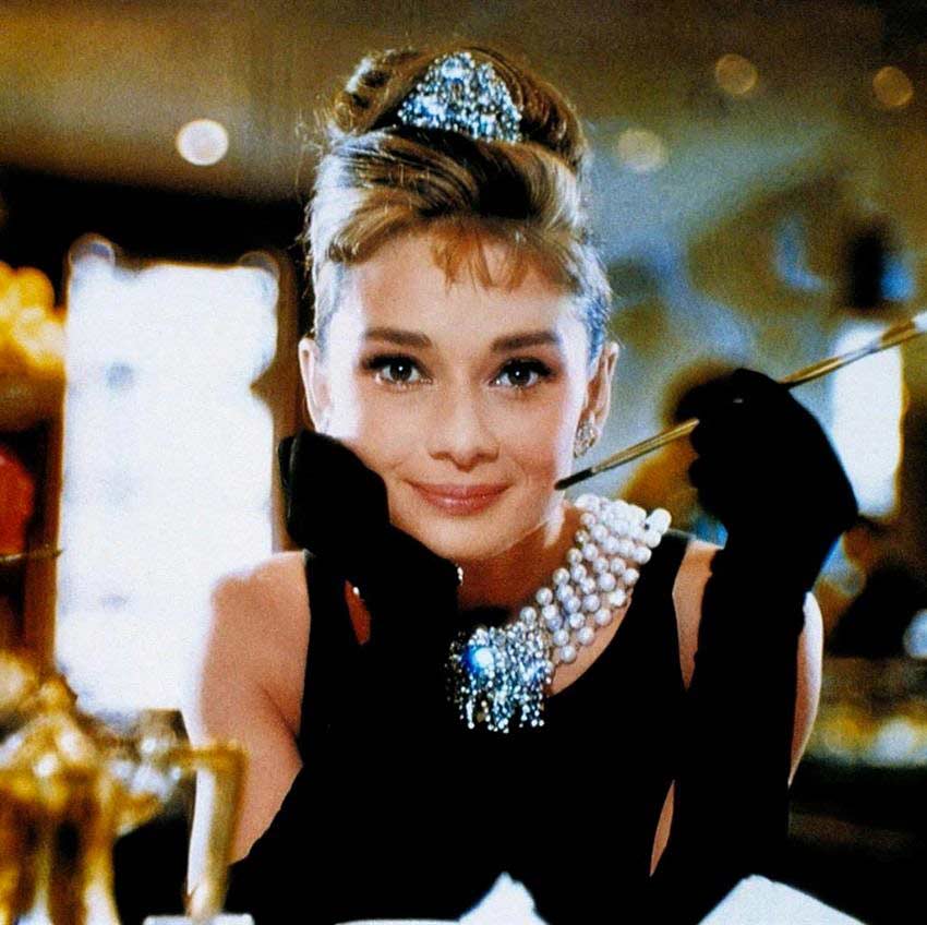 1 Breakfast-at-Tiffany-Audrey-Hepburn-movie-1