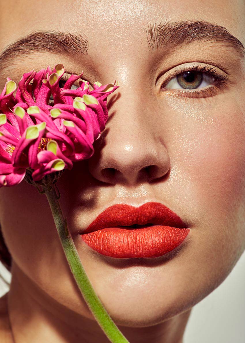 makeup editorial beautiful beauty looks date night red lip